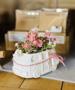 Alternative view of Bulli mit Blumen oder Kerze