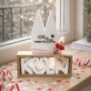 Kölner Dom auf beigem Sockel mit Schriftzug Home is where the Dom is